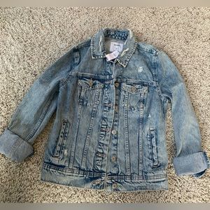 NWT Old Navy Women’s Distress Denim Jacket XS